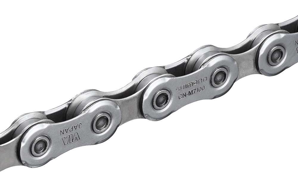 Detalle cadena shimano 105 de 12 velocidades referencia m7100